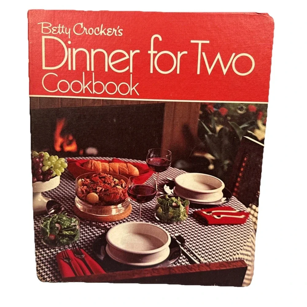 VTG 1973 Betty Crocker Dinner For Two Cookbook Spiral Bound Golden Press 70's
